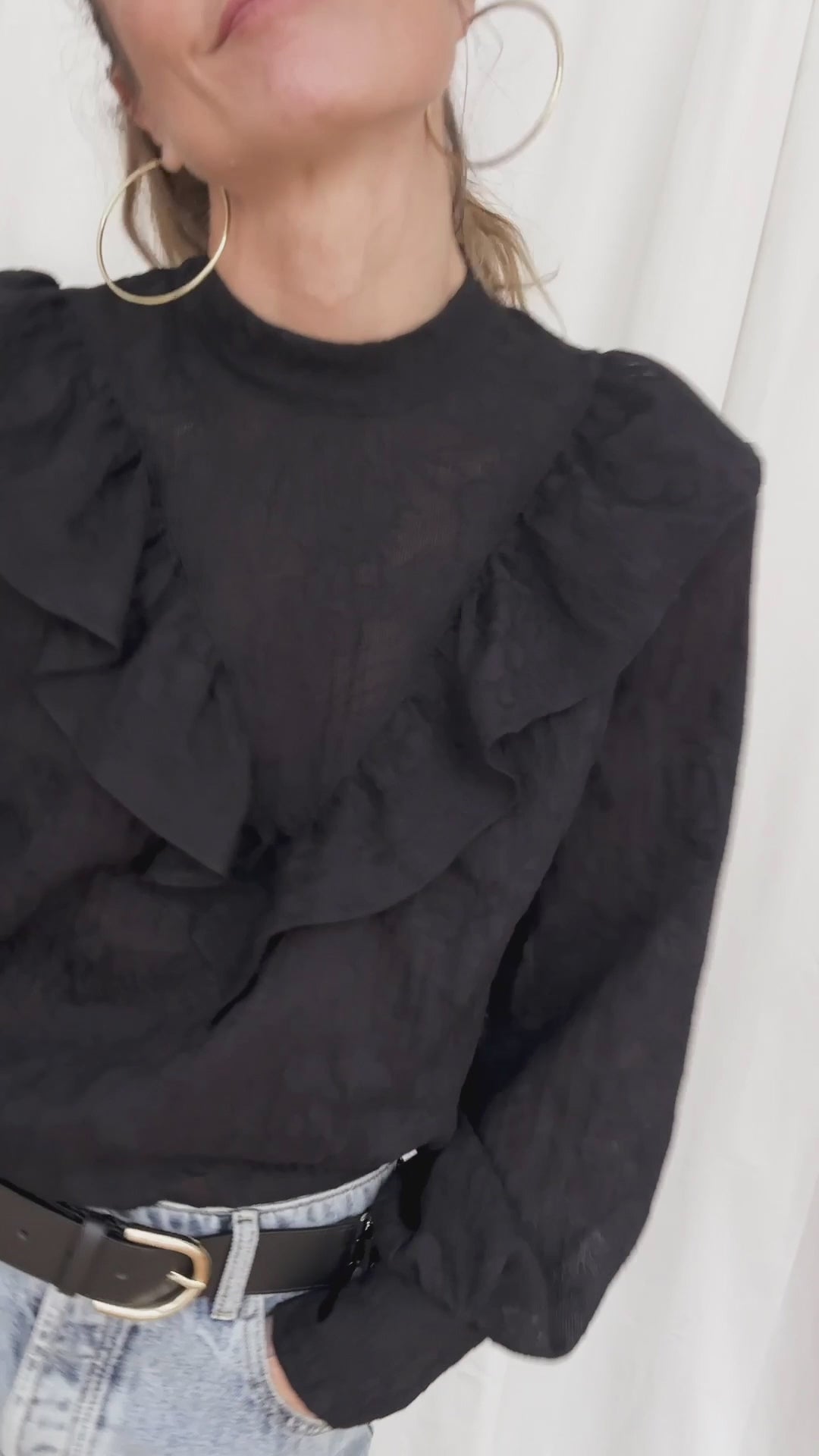 AMBER BLOUSE WITH BLACK Ruffles
